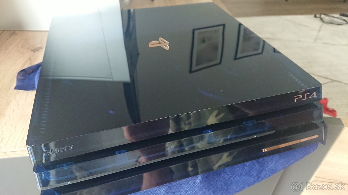 Sony PlayStation 4 Pro 500 Million Limited Edition 2TB 9.60 - 4