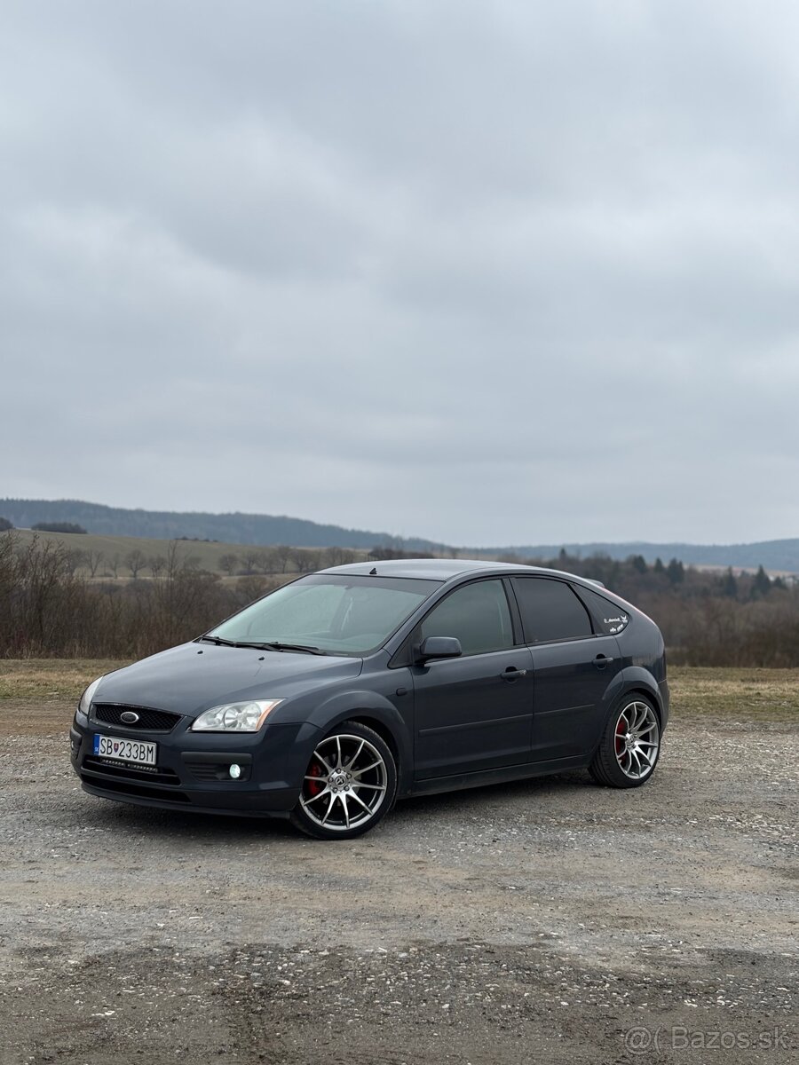 Tomason R18 225/40 5x108 - 4