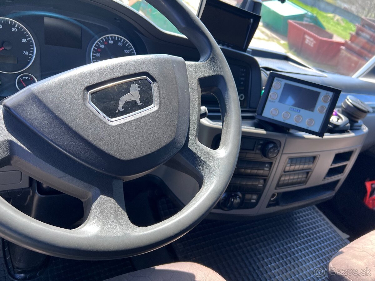 Špeciálne vozidlo - 4