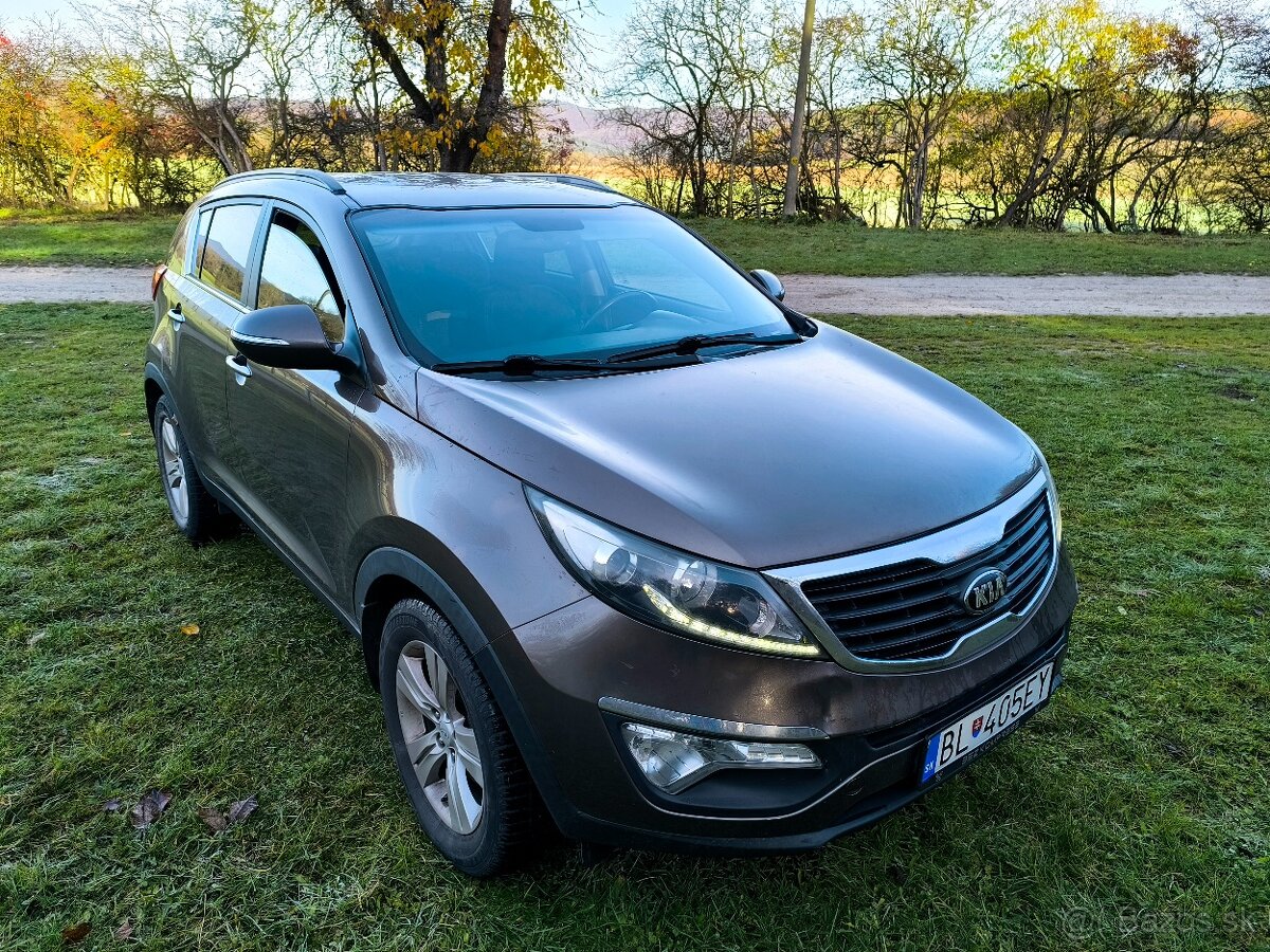 KIA SPORTAGE 1,7 CRDi 85 KW - 4