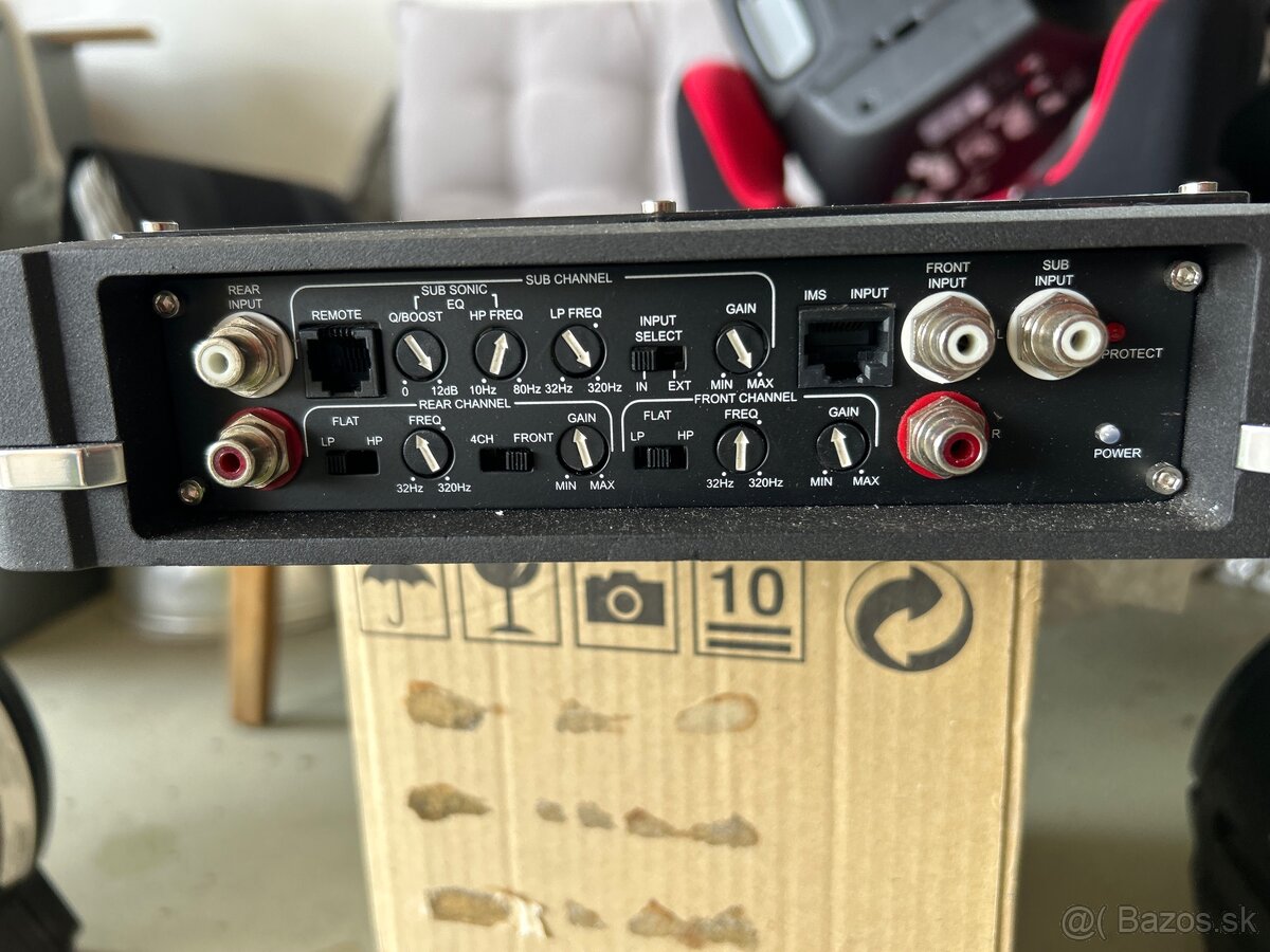 Predám autozosilovač Harman/Kardon CA5250 - 4