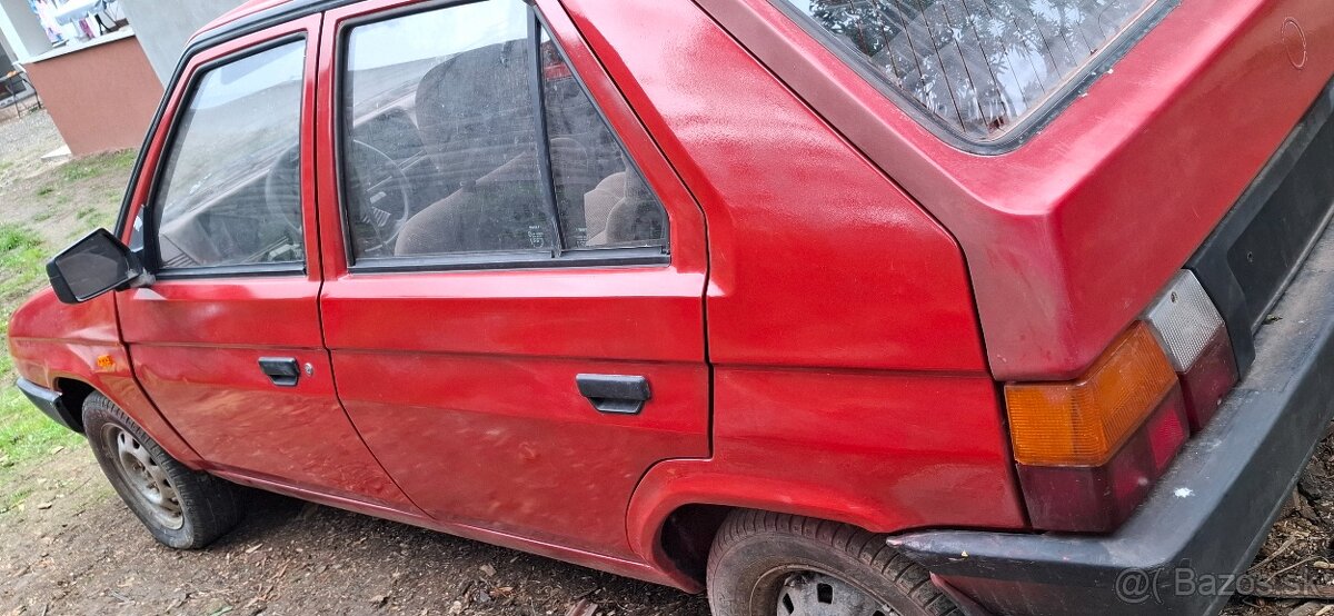 Predám Škoda favorit 136l 1990 46kw - 4