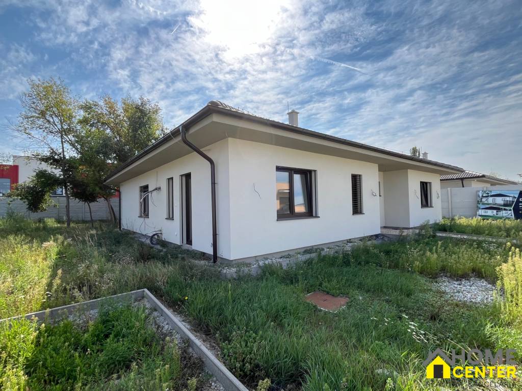 REZERVOVANÁ novostavba - 5 izbový bungalov/ RD/ v Komárne / - 4