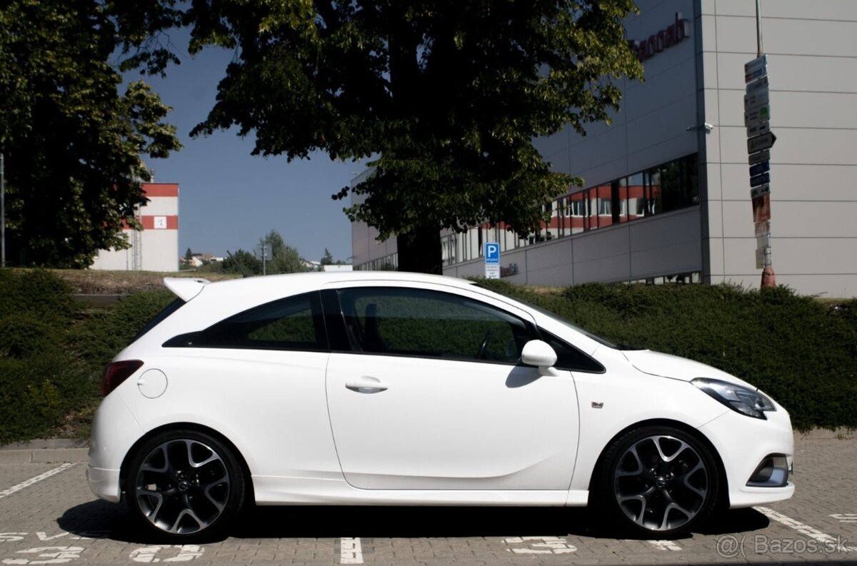 Opel Corsa OPC E Performance - 4