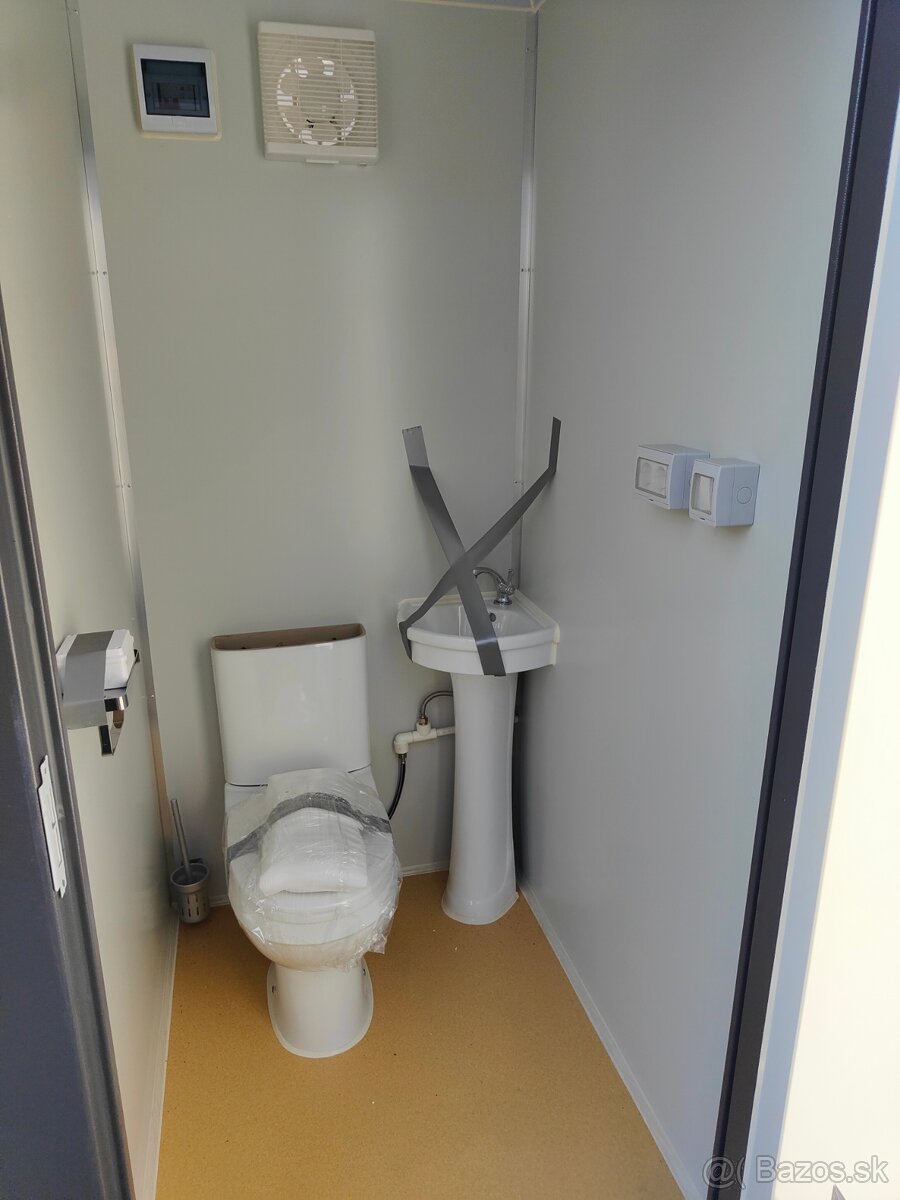 Sanitarny kontajner c. 410 - 4