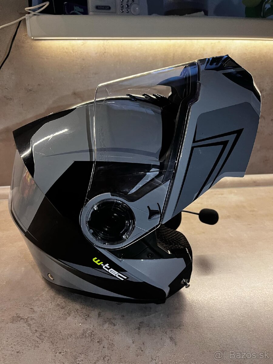 Prilba - 4