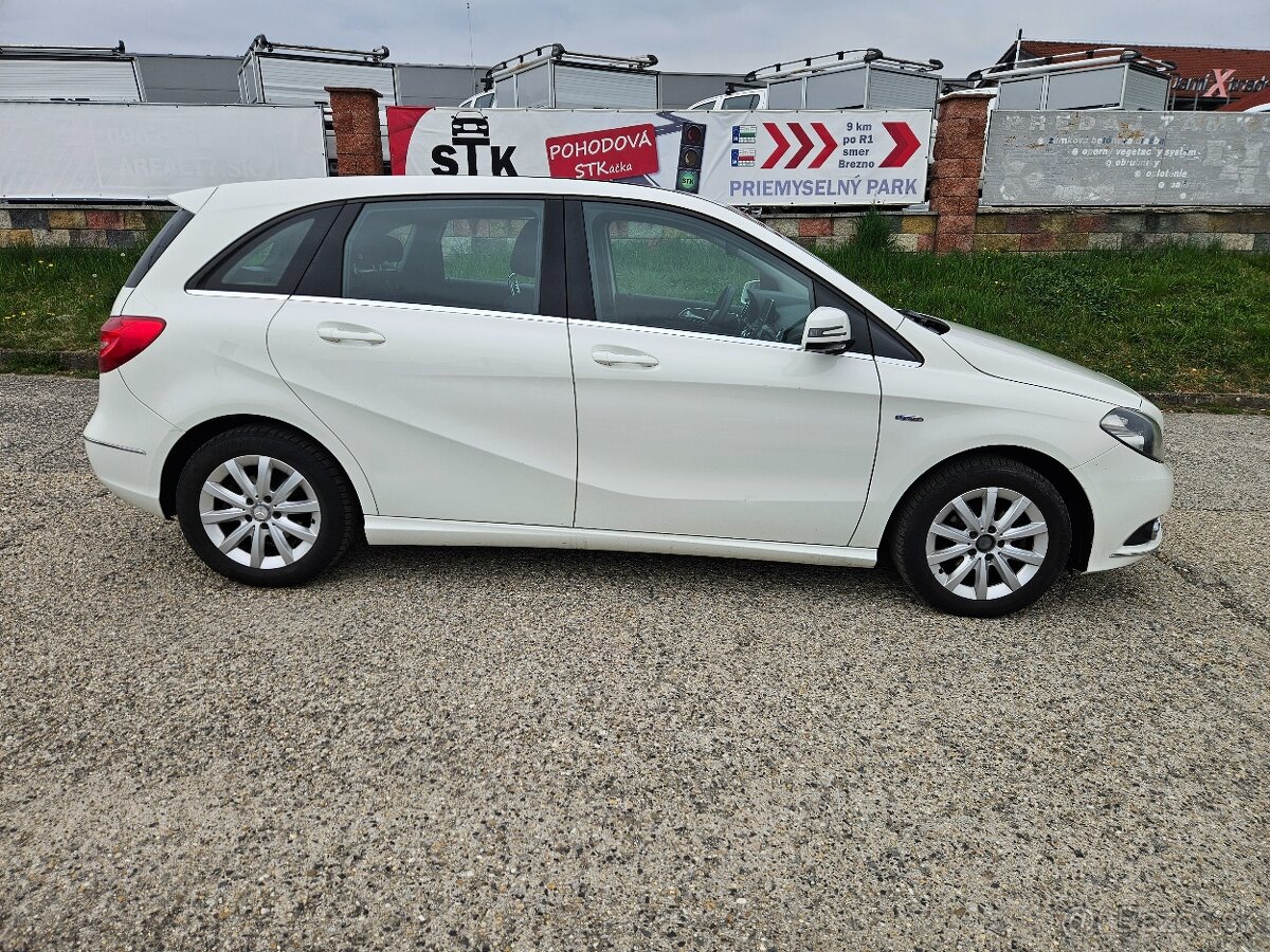 Mercedes-Benz B trieda 180 CDI BlueEFFICIENCY - 4