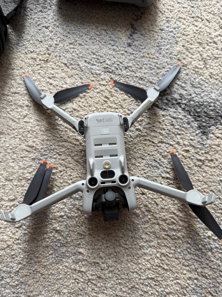 DJI Mini 4 Pro Fly More Combo + DJI RC 2 (V záruke do 2027) - 4