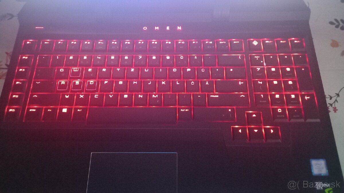 HP OMEN X 17 - 4