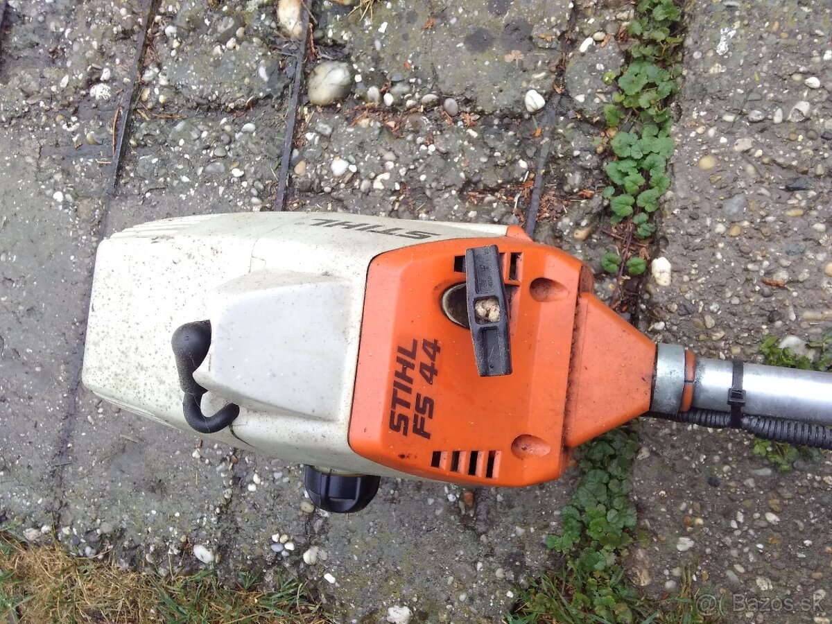 Predám motor krovinorez Stihl fs 44 - 4