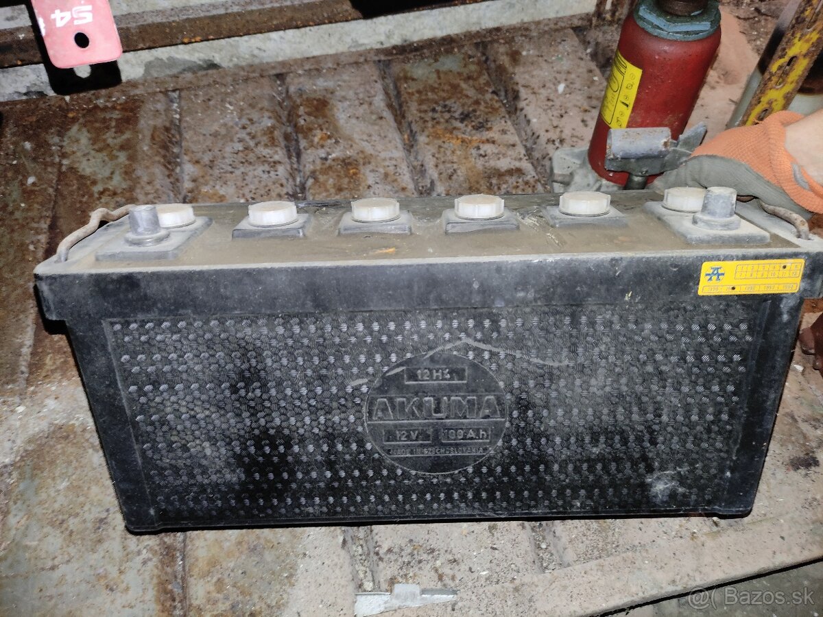 Veci na traktor - 4