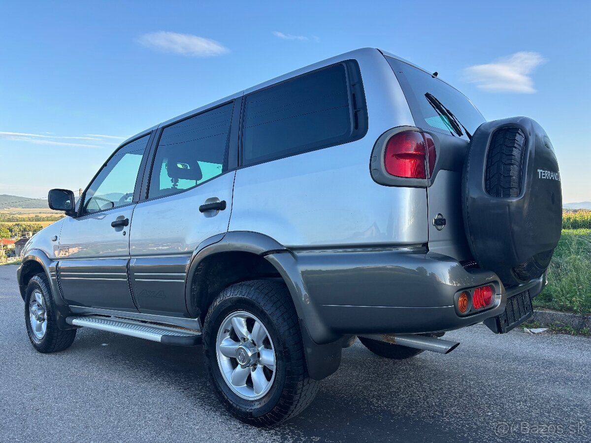 Nissan Terrano 2.7 TDi 4x4 Off Road edícia