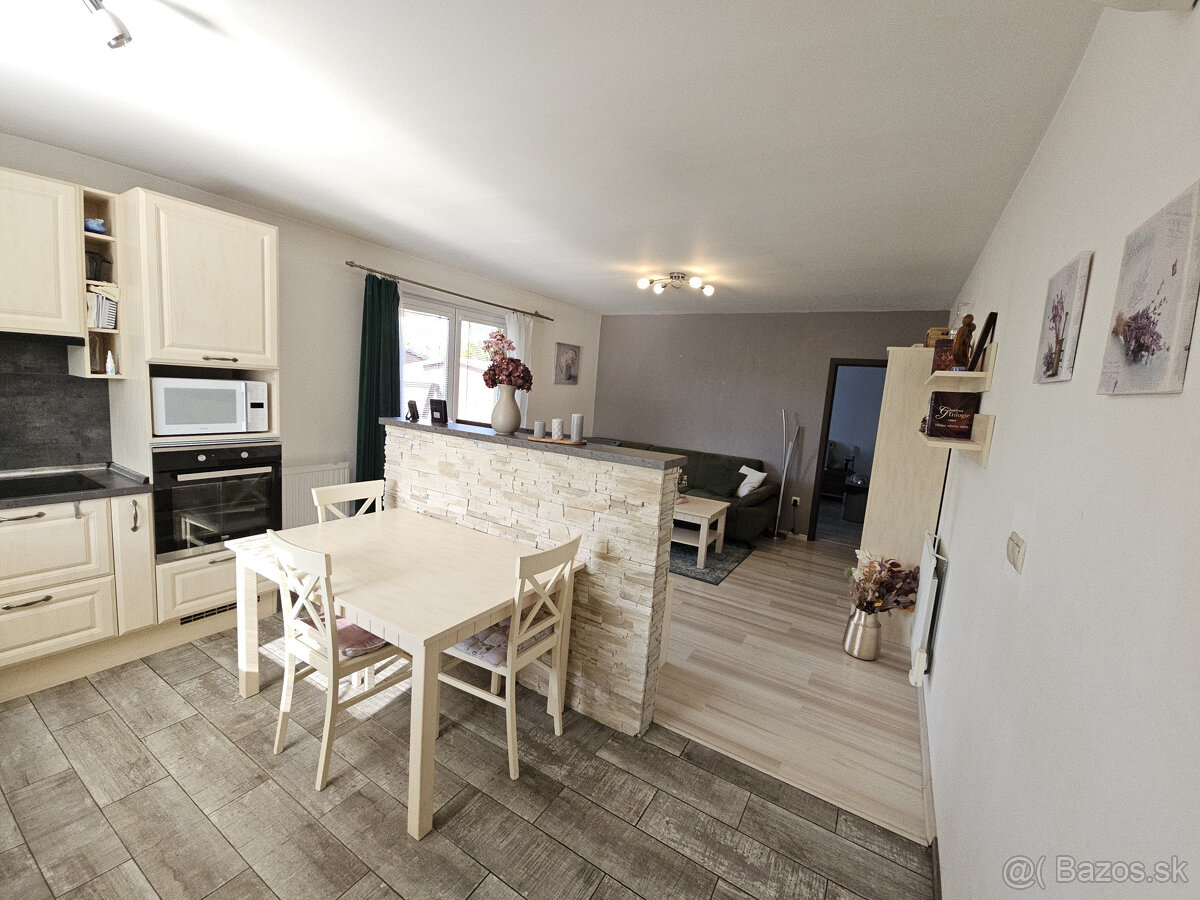 Samostatne stojaci nízkoenergetický 4 izbový bungalov v Most - 4