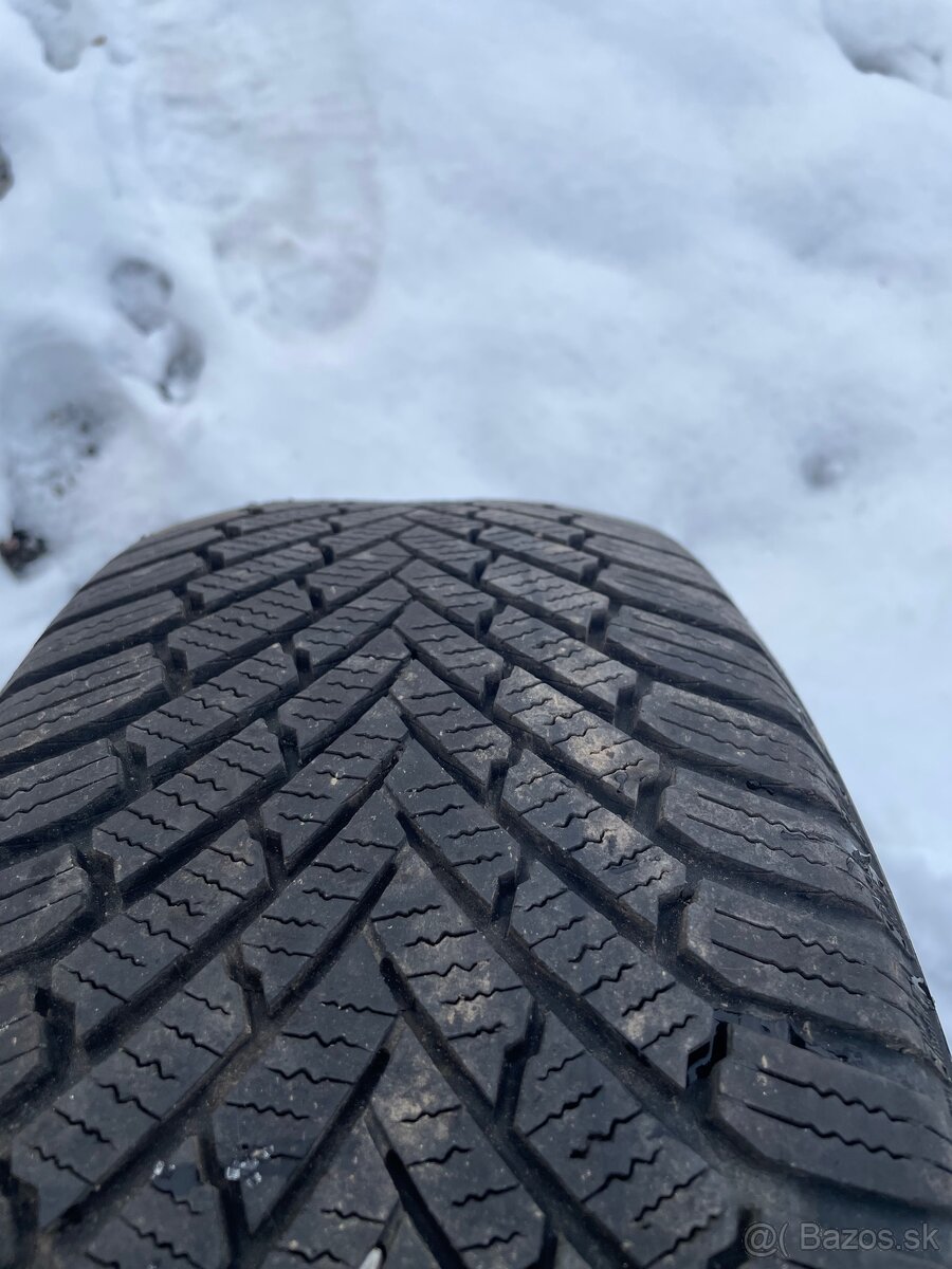 Continental Wintercontact 205/55 r16 - 4