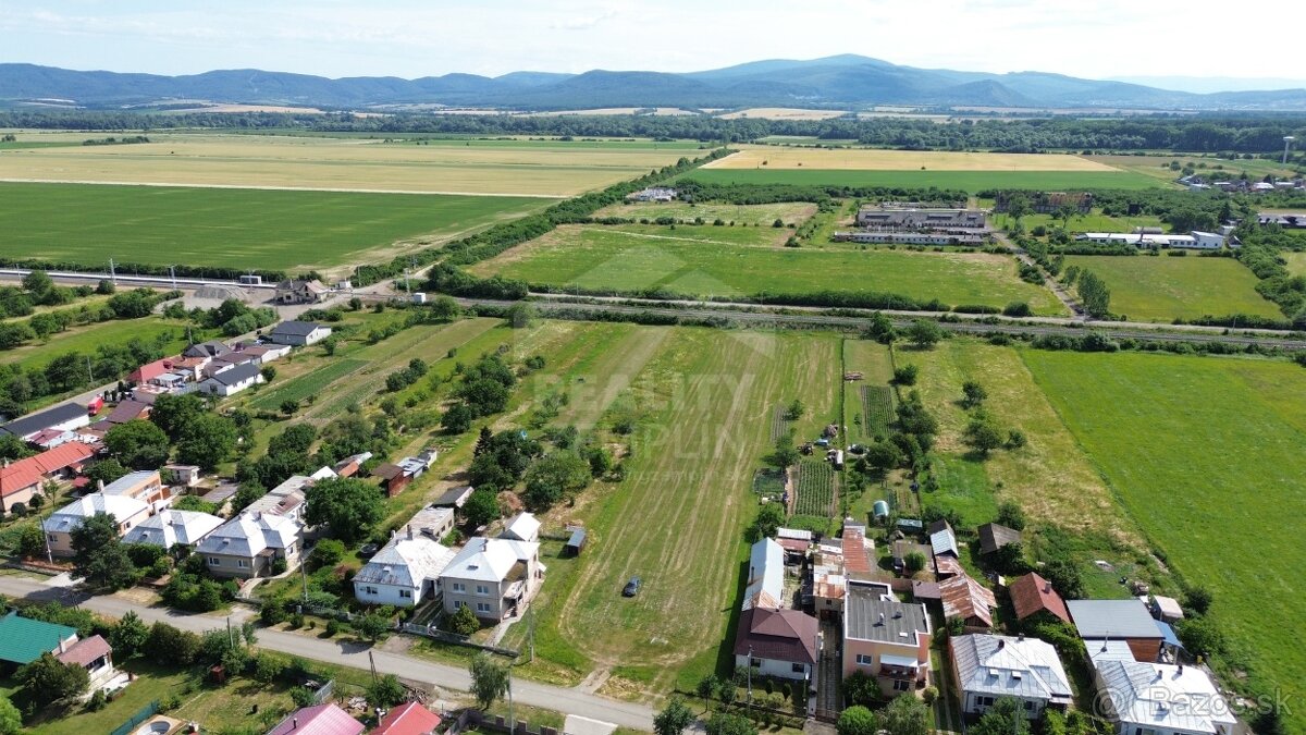 Pozemok v Petrovciach nad Laborcom - 4