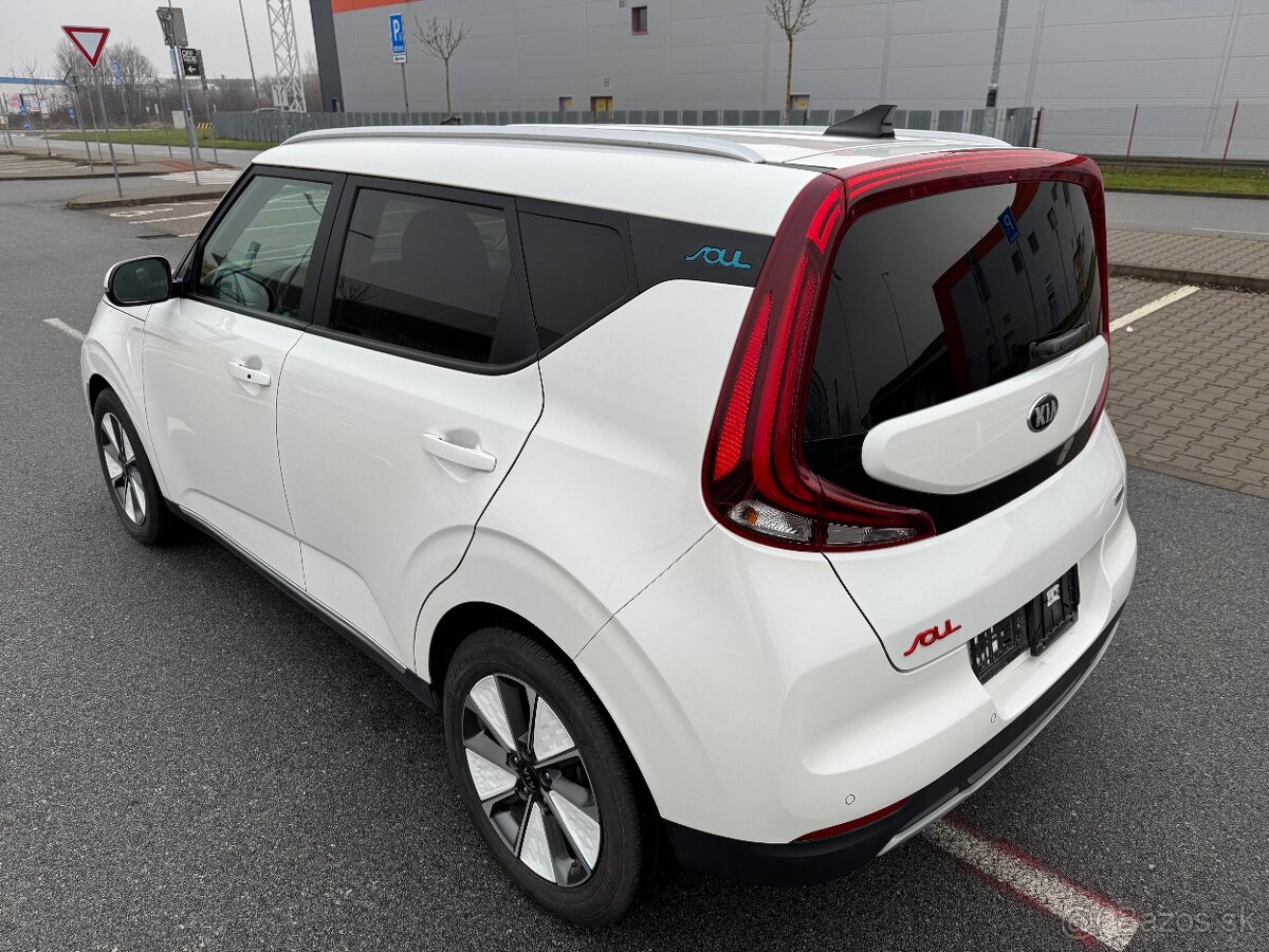 Kia Soul EV - 4