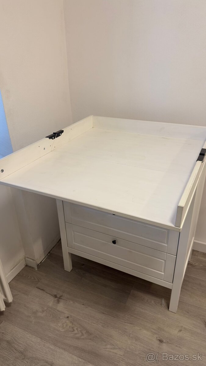 Prebaľovací pult SUNDVIK - 4