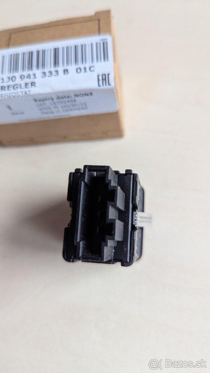 Predám snímač osvetlenia vw Sharan - 4