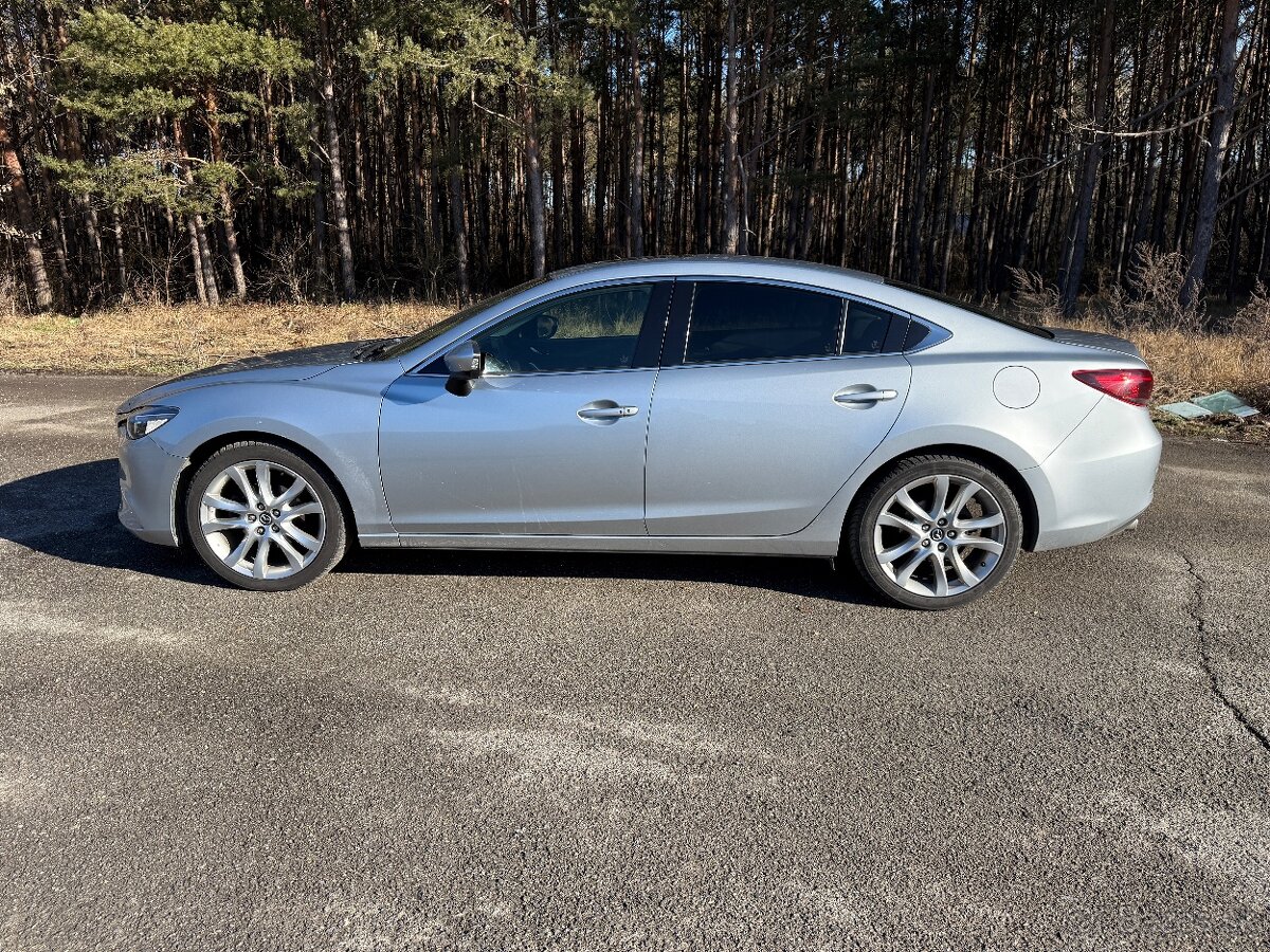 Mazda 6 - 4