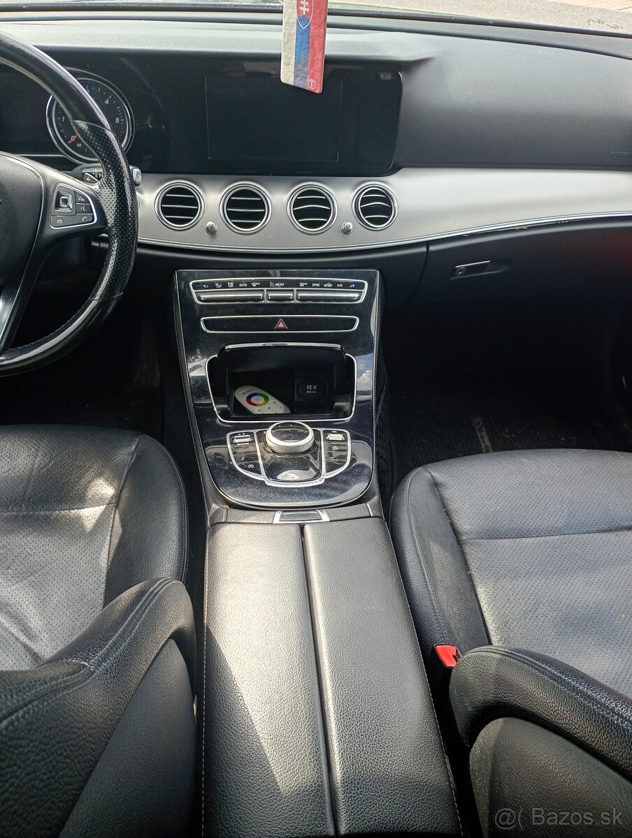 Predám Mercedes E220 ročník 2017 w213 - 4
