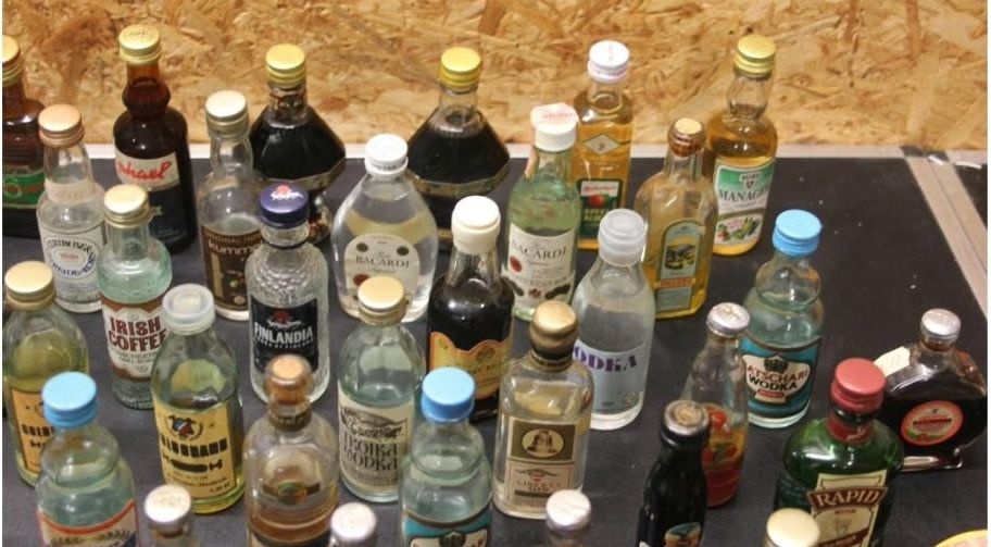 71 x MINI-flaštičky - zberateľský alkohol - 4