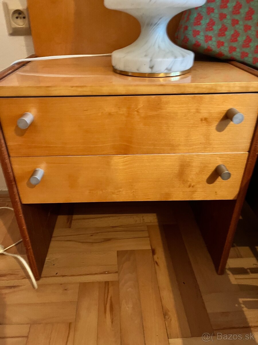 Komplet spálňa posteľ, skriňa, stolíky, - 4