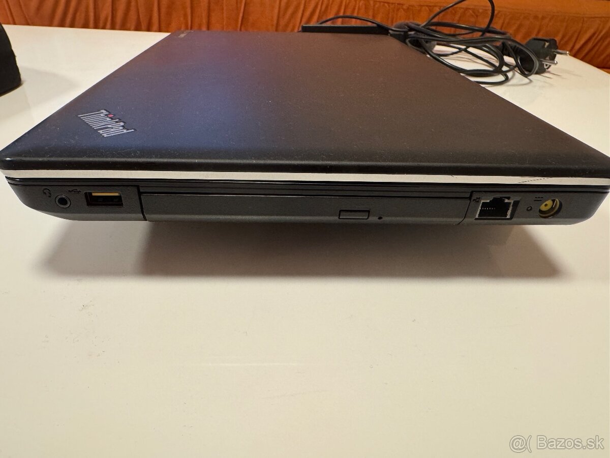 Predám zachovali notebook LENOVO E530 ThinkPad Veľkosť 15,6” - 4