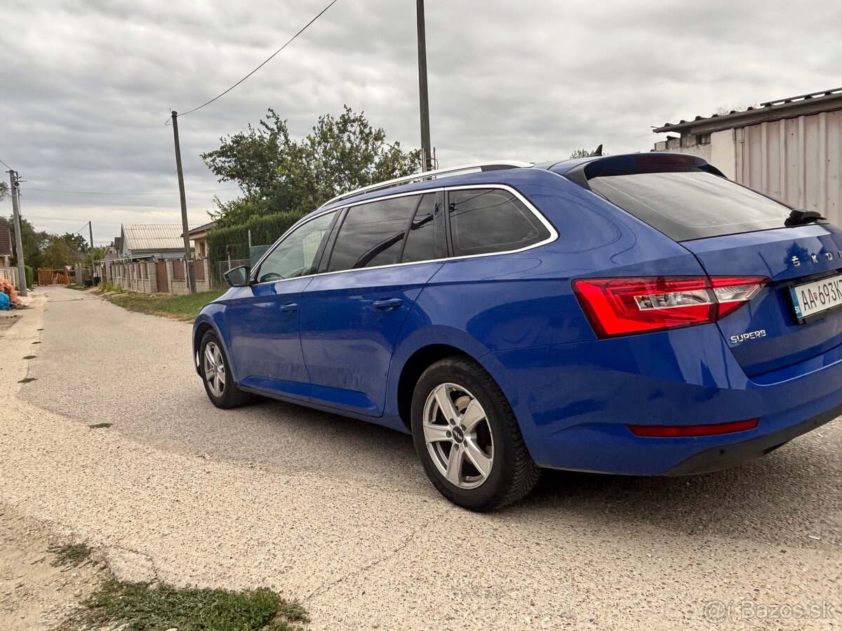 Škoda Superb Combi 2.0 TDI DSG (2021) - 4