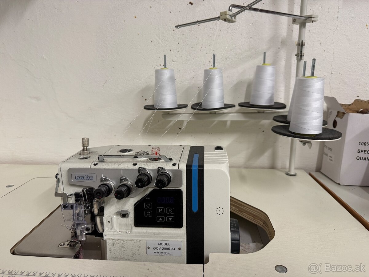 priemyselný overlock, minimálne používaný - 4