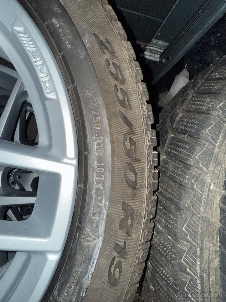 Zimni sada originalni Mercedes GLC a jine,235/55 19 a 255/50 - 4