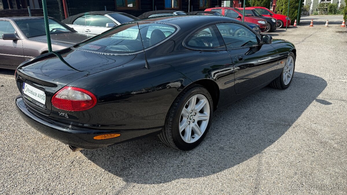Jaguar XK XK8 4.0 Coupé - 4