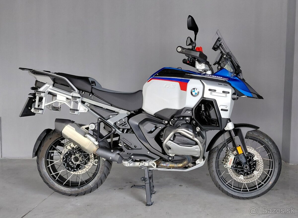 BMW R 1300GS ADVENTURE - TROPHY / Servis v cene motocykla