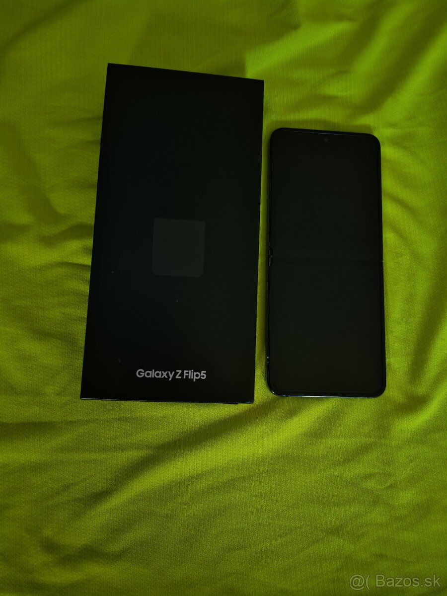 samsung galaxy z flip 5-graphite - 4