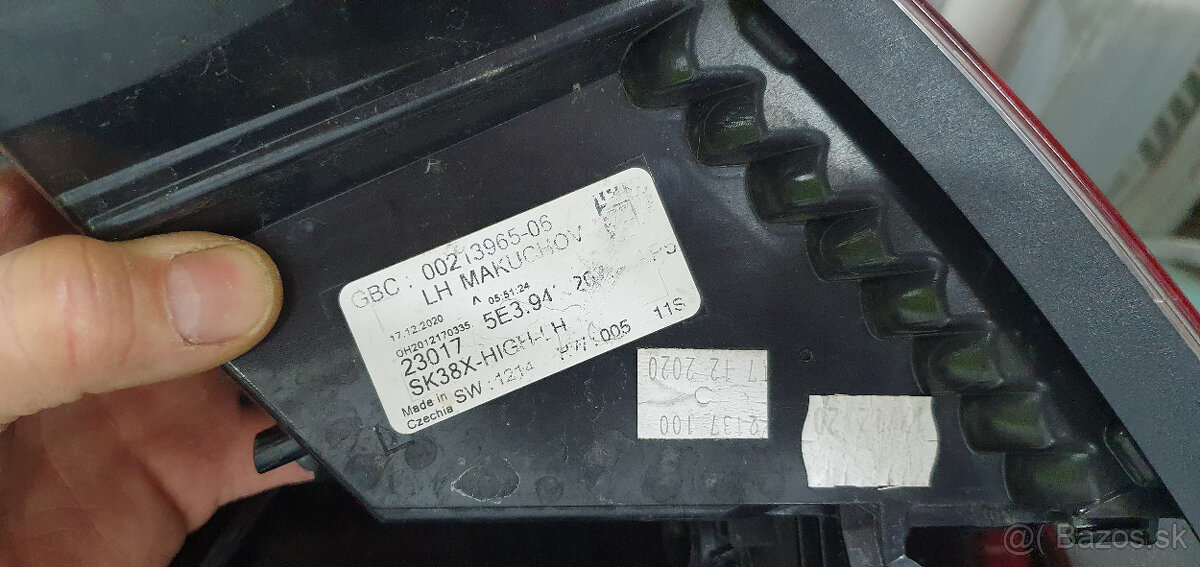 Ľavé zadné svetlo octavia IV sedan - 4