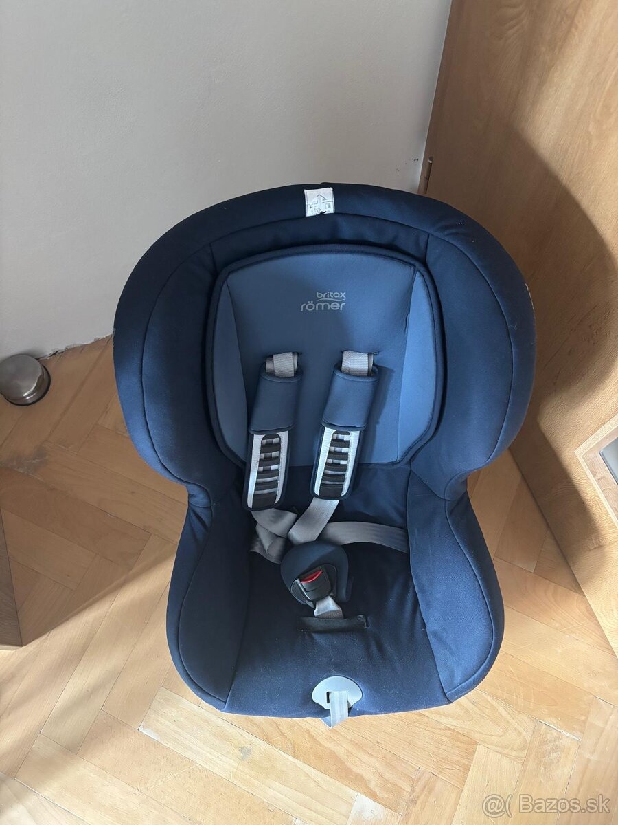 BRITAX ROMER s isofixom v top stave - 4