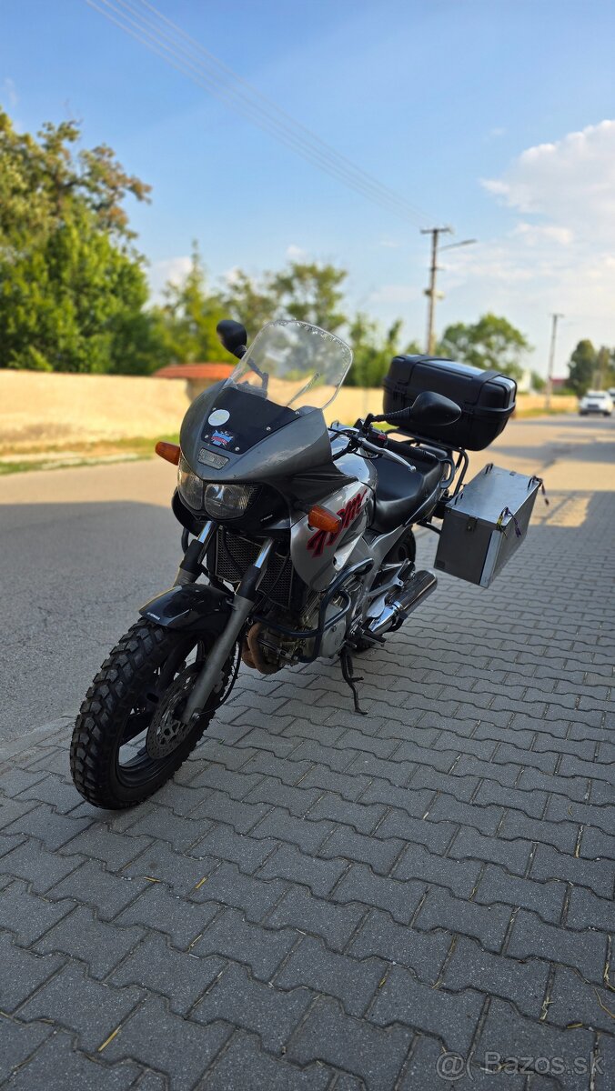 Yamaha TDM850 - 4