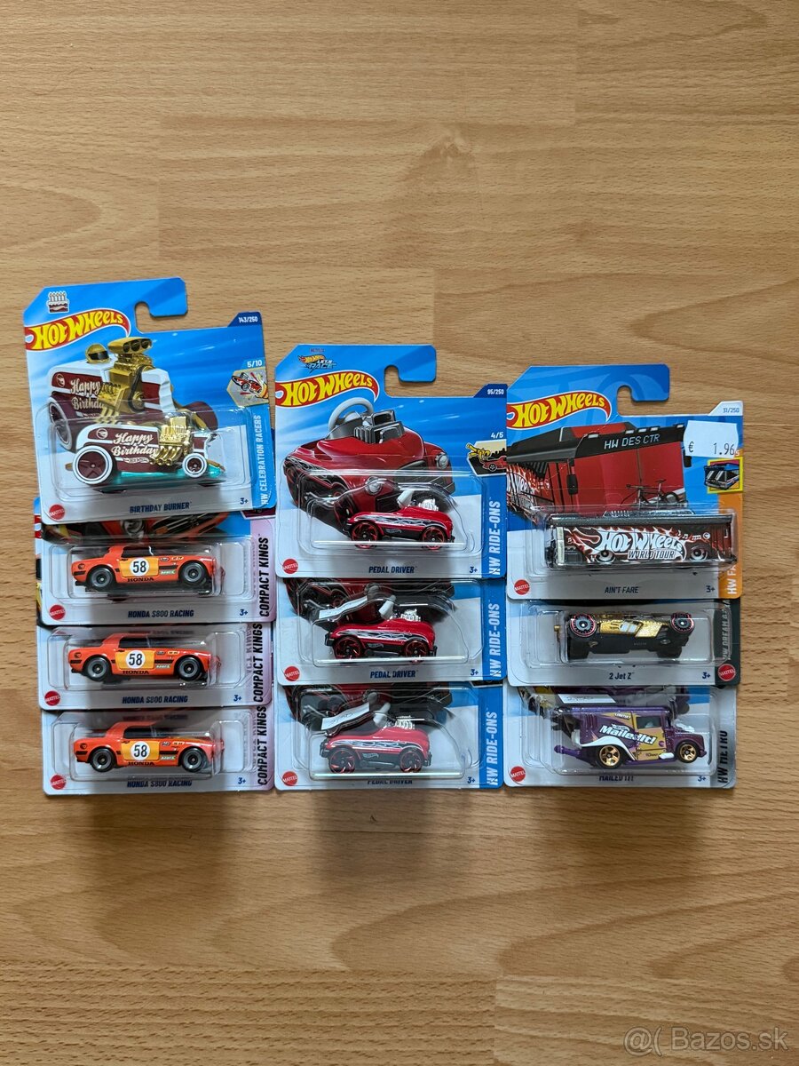 Hot wheels autíčka Mix - 4