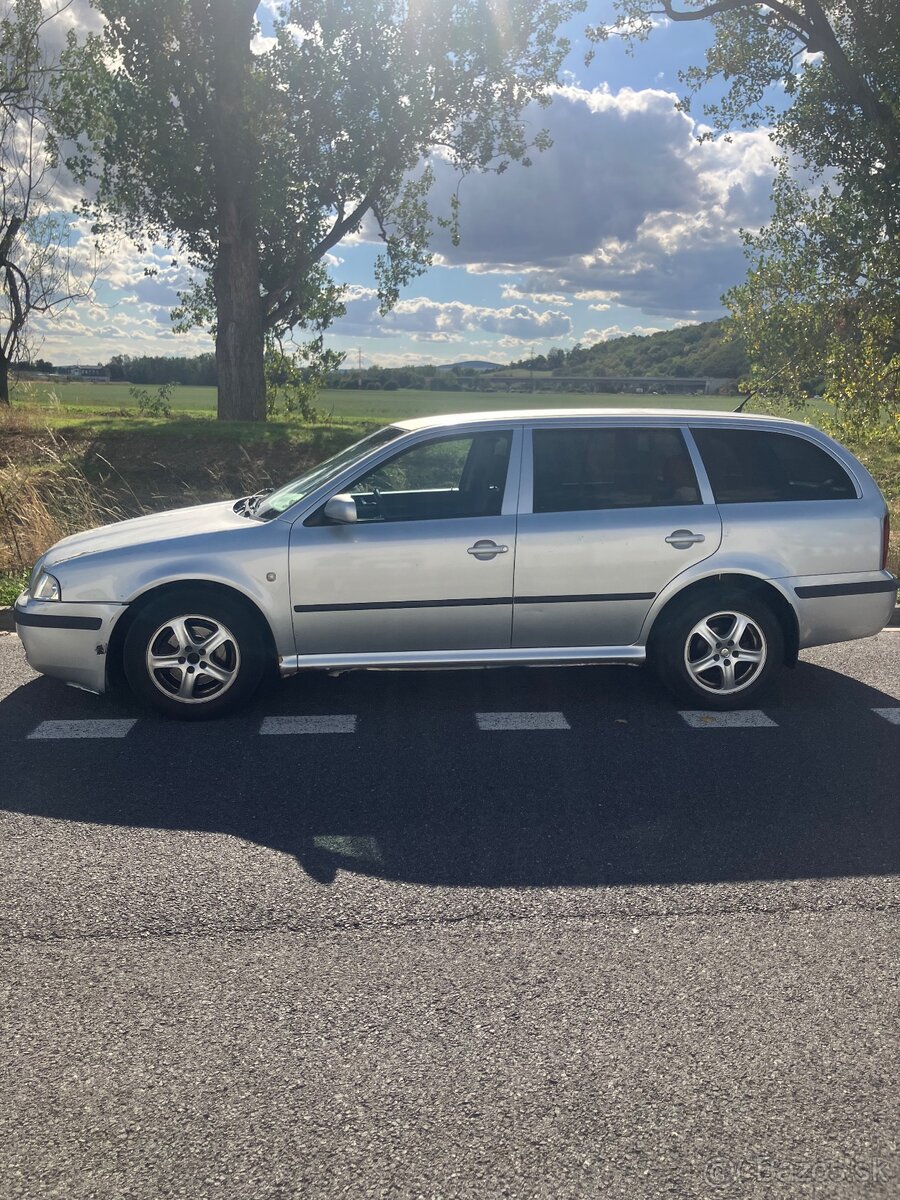 Škoda octavia 1 1.9 TDI - 4