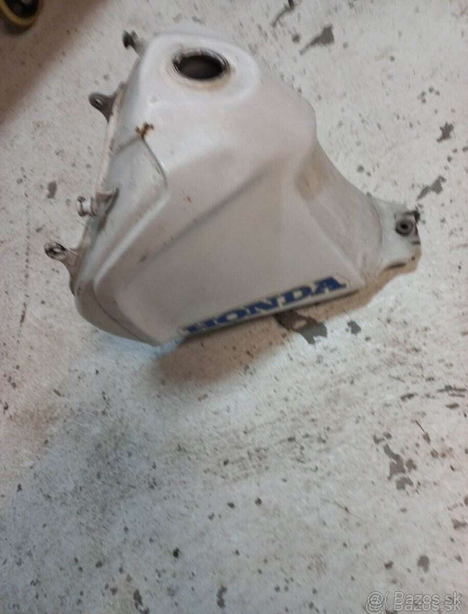 Honda Dominator diely