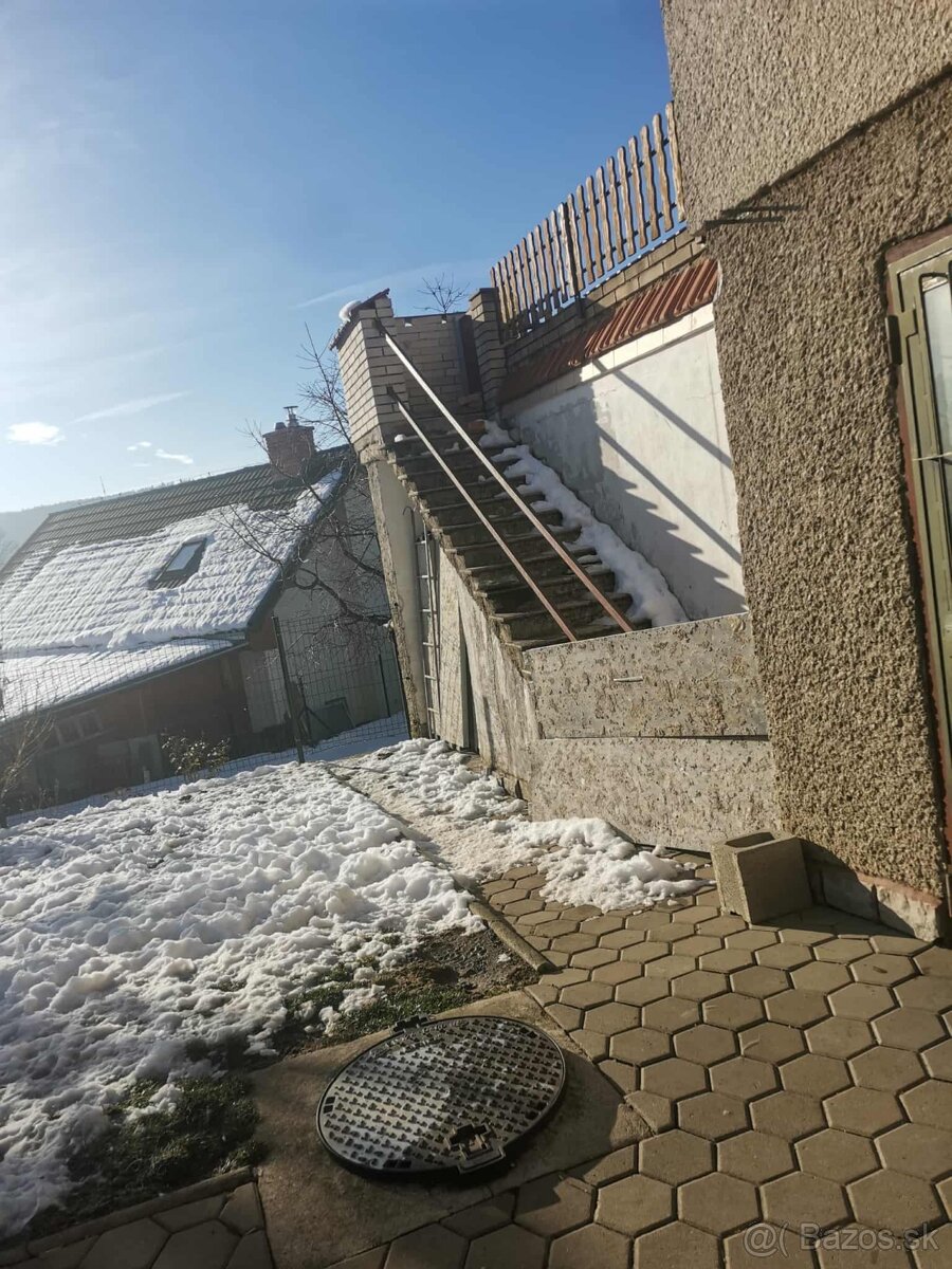 Dvojgeneračný rodinný dom - 4