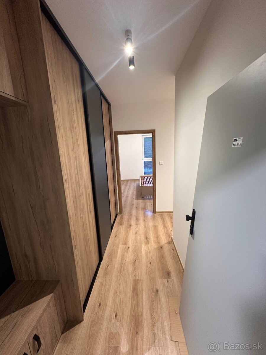 Prenájom 2-izbového bytu v novostavbe s garažou - 4