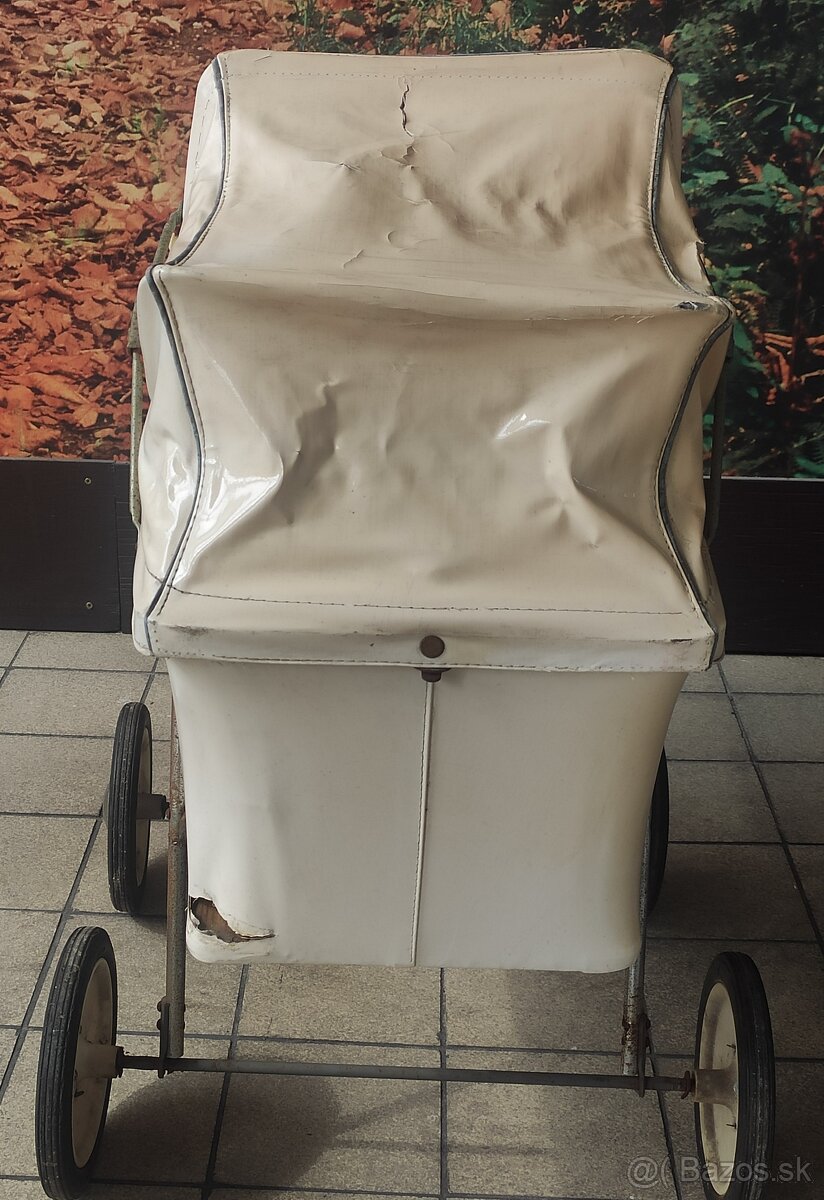 Starý dětský kočik - 4
