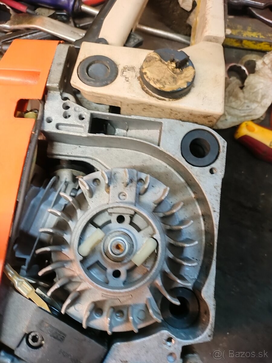 Prodám čínskou motorovou pilu - 4