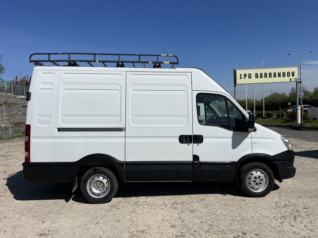 Prodám Iveco Daily 2.3HPT. 93 kw. Servis.historie. - 4