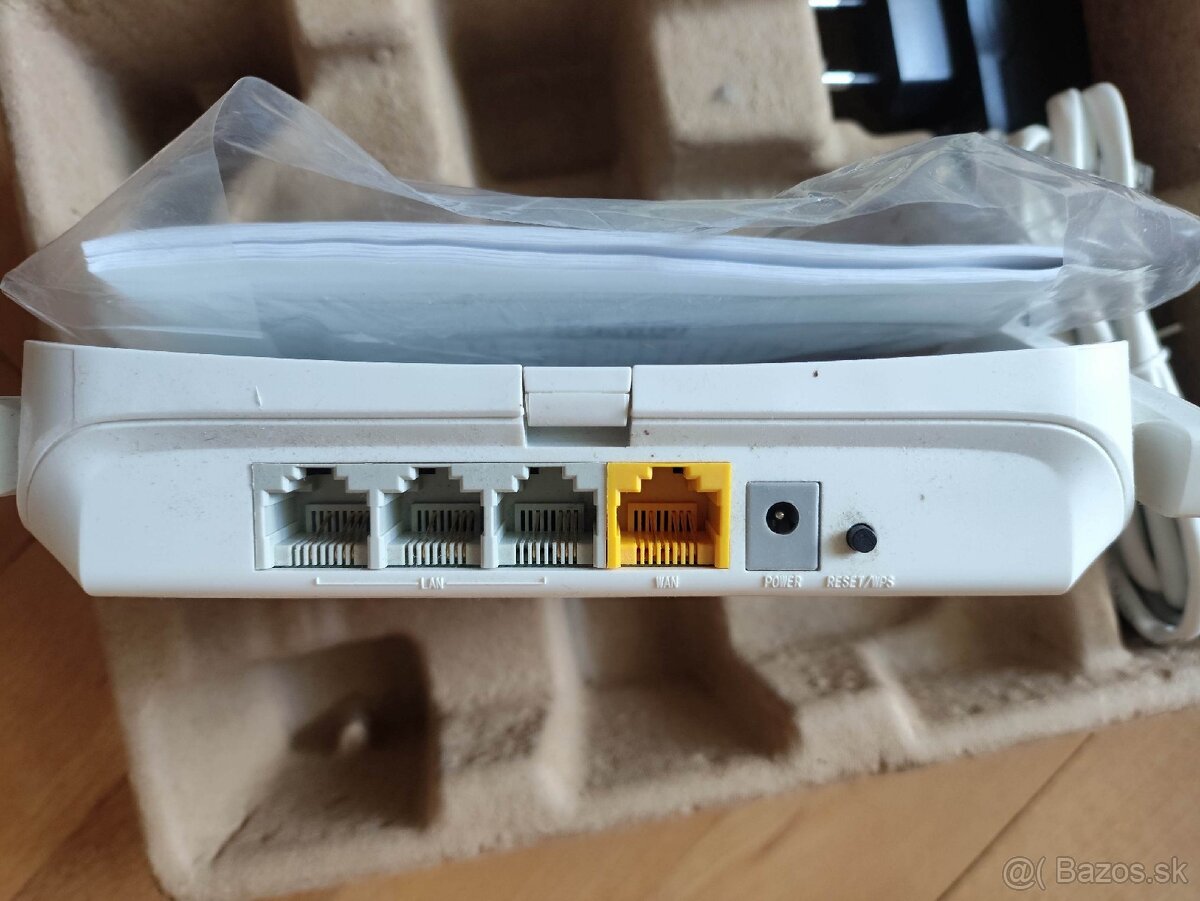 MERCUSYS MW305R router - 4