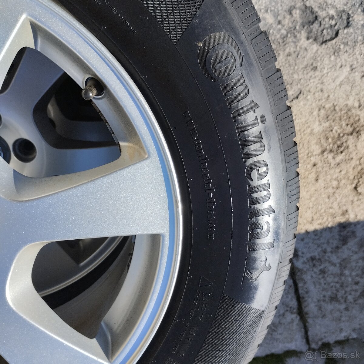 17"-235/65R17 Continental VOLVO Zimne. - 4