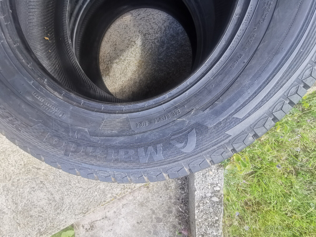 215/70R 15C - 4