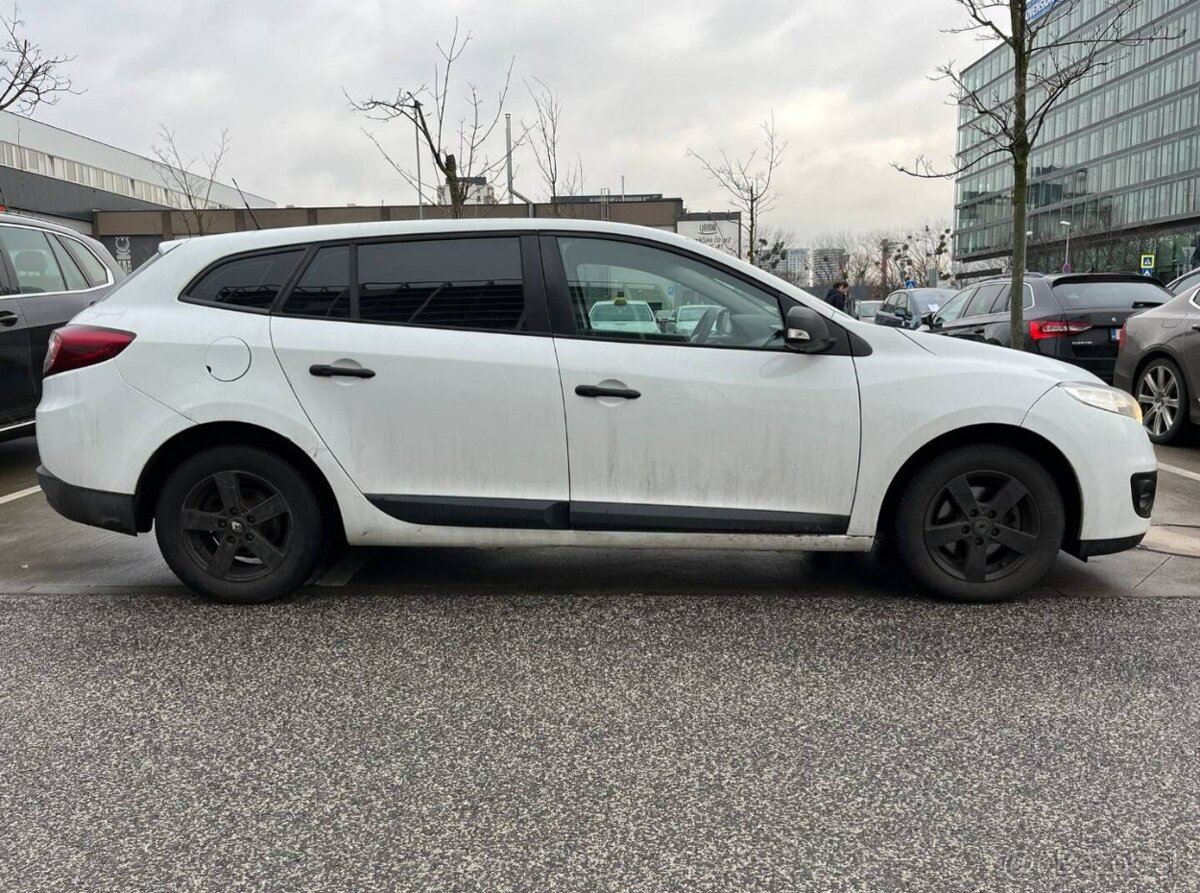 Renault Megane 1.6i - 4