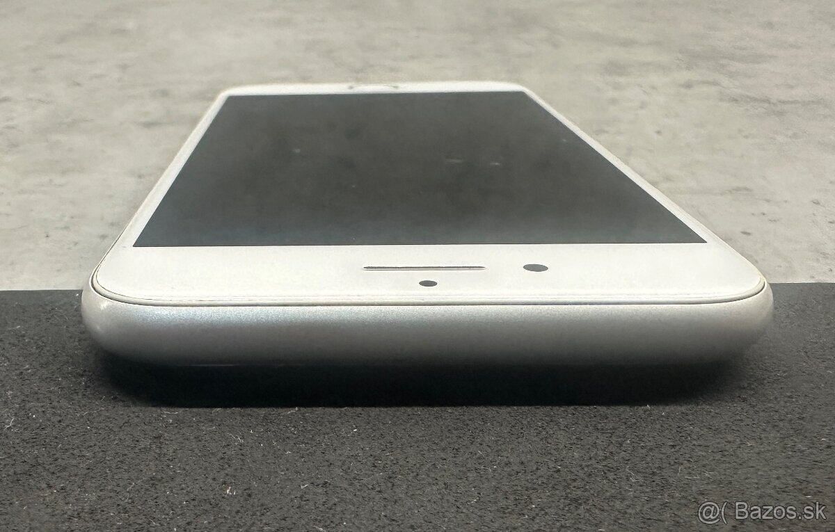 iPhone 8 64GB SILVER - 4