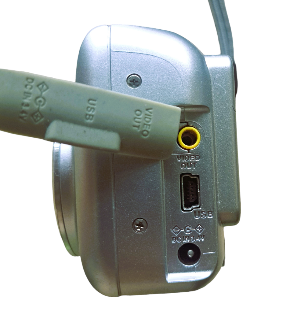 Olympus C-370 ZOOM - 4